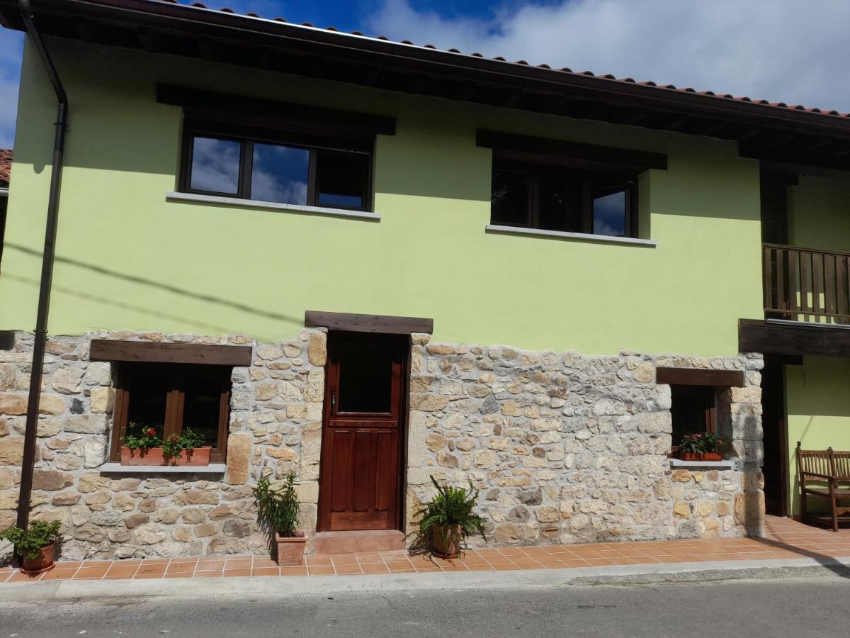 La Posada Del Canario Onís Buitenkant foto